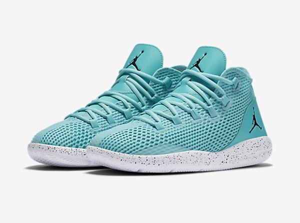 chaussure Jordan Reveal Hyper Turquoise (1)