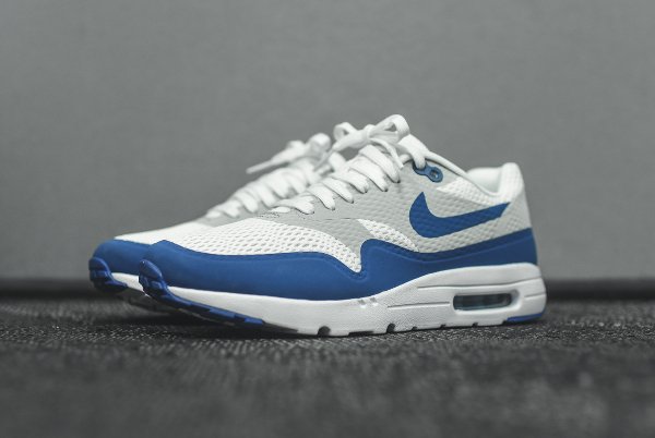 chaussure Nike Air Max 1 Ultra Essential OG White Varsity Blue (5)