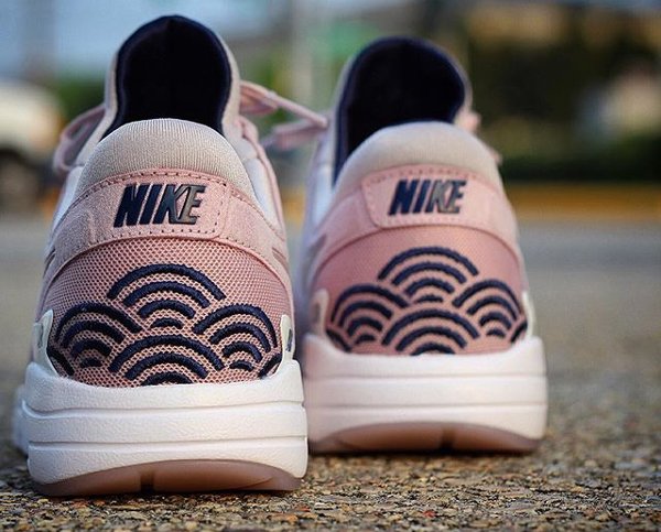 chaussure Nike Air Max Zero LOTC Tokyo rose écailles de poisson (1)