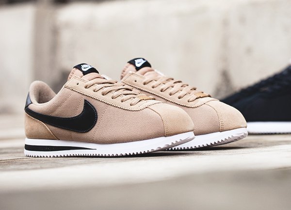 chaussure Nike Cortez Basic Premium Baseball Desert Camo quickstrike (1-1)