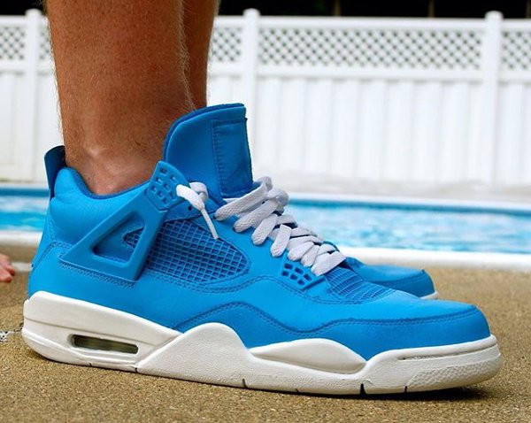 Air Jordan 4 Pantone - @og_goat124 (modeèle customisé)