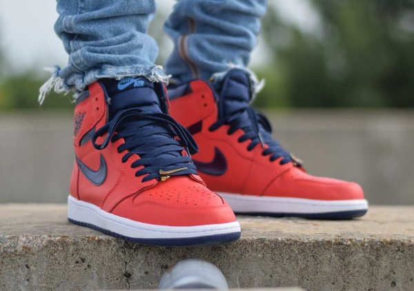 Basket Air Jordan 1 Retro High OG David Letterman Light Crimson (1)