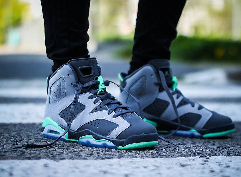 retro 6 green glow