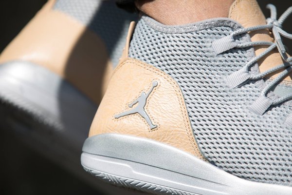 Basket Air Jordan Reveal PRM Wolf Grey Vachetta Tan pas cher (2)