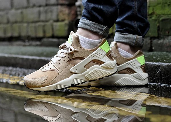 Basket Nike Air Huarache PRM Elephant Desert Camo Ghost Green pas cher (1)