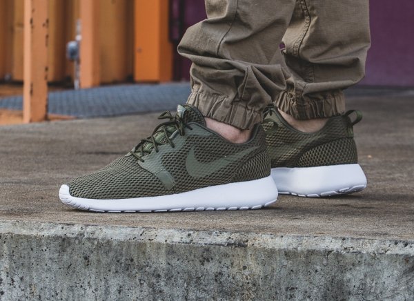 Basket Nike Roshe One Hyper BR Medium Olive (2)