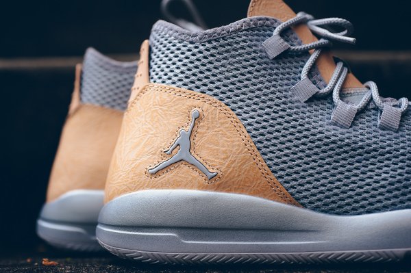 Chaussure Air Jordan Reveal Premium Wolf Grey Vachetta Tan (4)