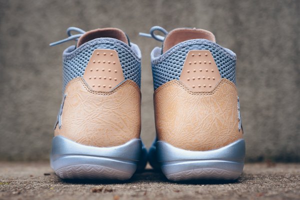 Chaussure Air Jordan Reveal Premium Wolf Grey Vachetta Tan (5)