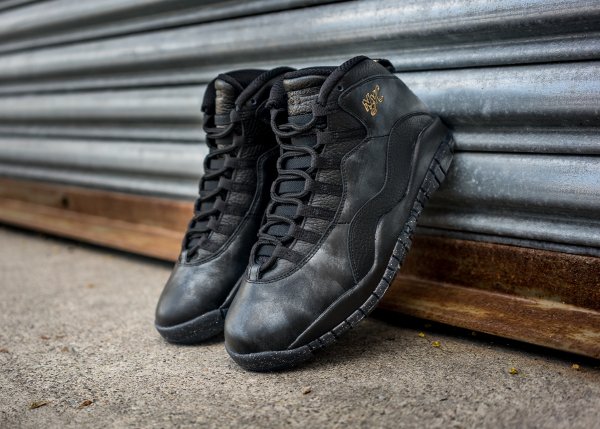 Chaussure Nike Air Jordan 10 Retro NYC 1 600x429