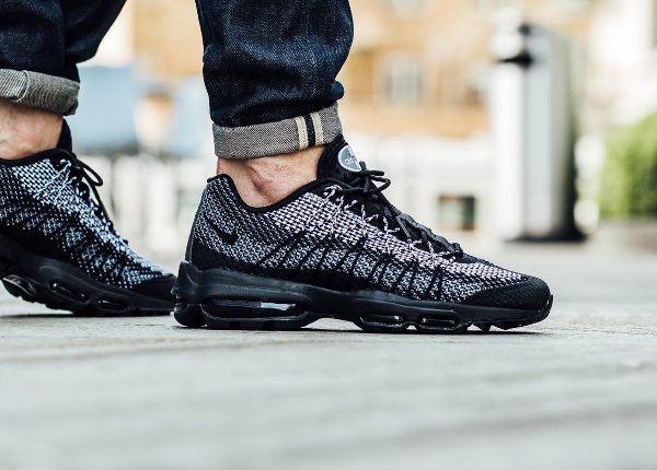 Chaussure Nike Air Max 95 Ultra Jacquard Black White Stealth Wolf Grey (2)