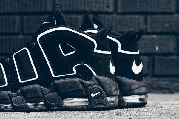 Chaussure Nike Air More Uptempo OG noire retro 2016 pas cher (2)