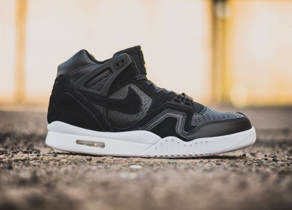 Chaussure Nike Air Tech Challenge II Laser noire (1)