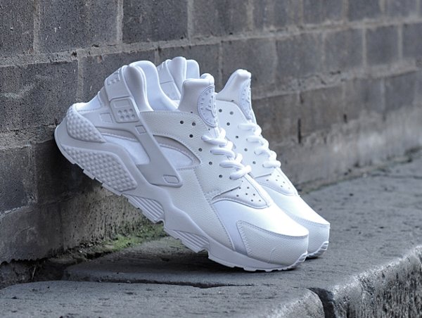 Nike Wmns Air Huarache blanche (1)