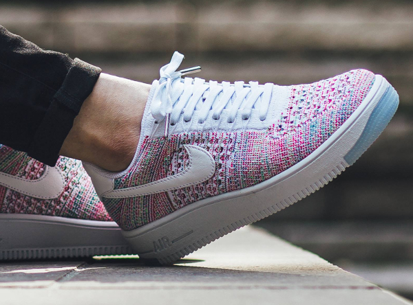 basket Nike Air Force 1 Flyknit Low Multicolor Radiant Emerald pas cher (1)