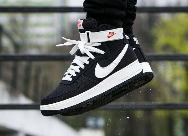 basket Nike Air Force 1 High Retro Canvas OG Black Sail pas cher (1)