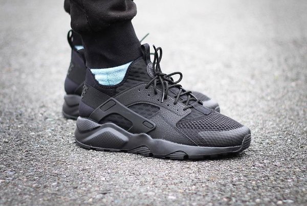 basket Nike Air Huarache Run Ultra BR Triple Black homme