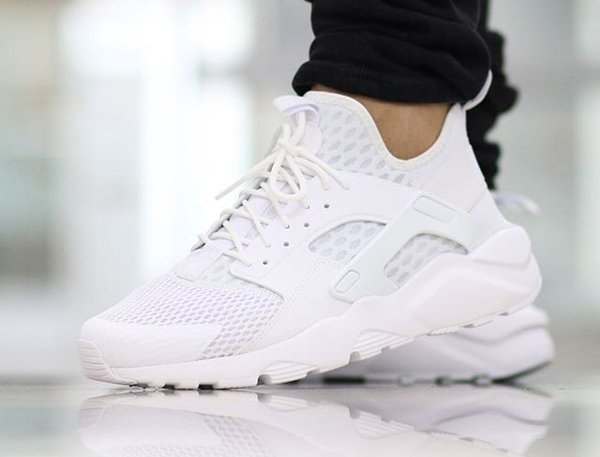 basket Nike Air Huarache Run Ultra BR Triple White homme (1)