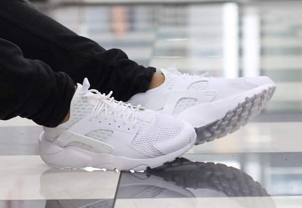 basket Nike Air Huarache Run Ultra BR Triple White homme