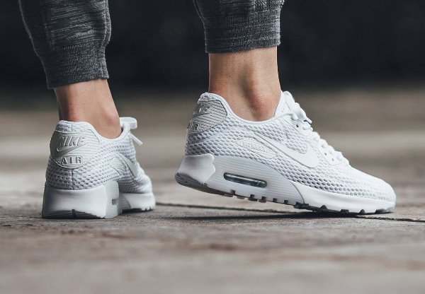 basket Nike Wmns Air Max 90 Ultra Breathe White Pure Platinum (2)