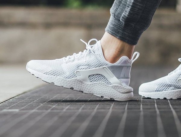 basket chaussure Nike Wmns Air Huarache Ultra BR White Pure Platinum (2)