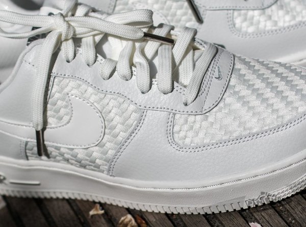 chaussure Chaussure Nike Air Force 1 07 LV8 Woven Summit White (3)