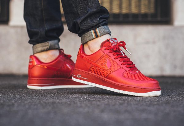 chaussure Nike Air Force 1 Low 07 LV8 Gym Red (rouge) (2)