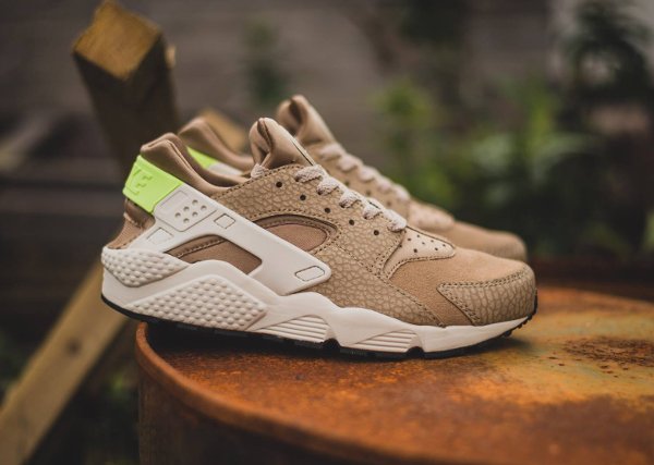 chaussure Nike Air Huarache Premium Desert Camo Ghost Green (5)