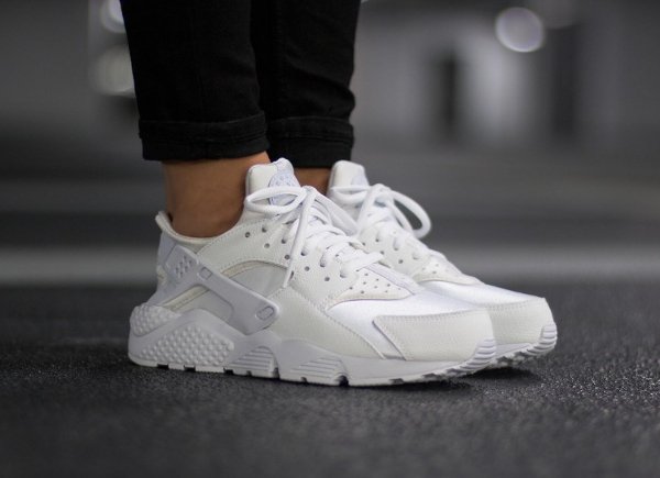 huarache nike blanche