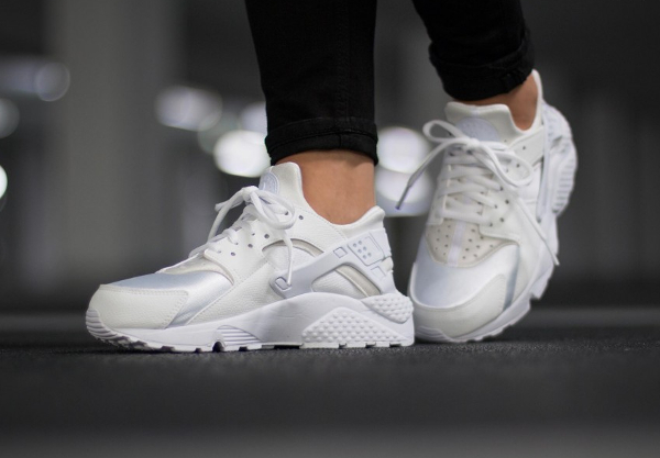 nike huarache femme blanche et noir