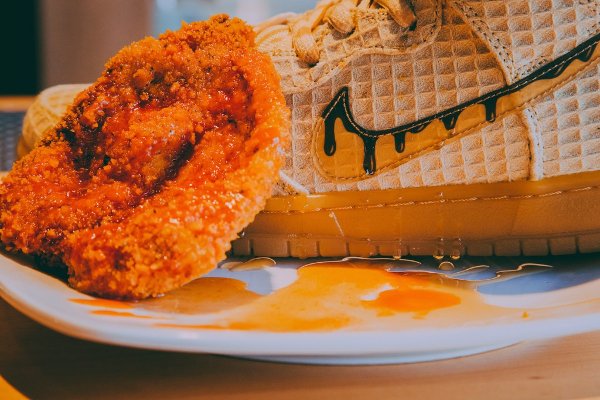 chaussure Nike Dunk High Pro SB Chicken and Waffles (4)