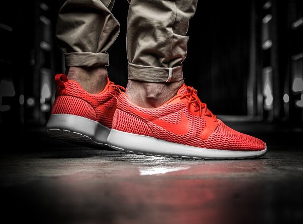 chaussure Nike Roshe One Hyper BR Total Crimson