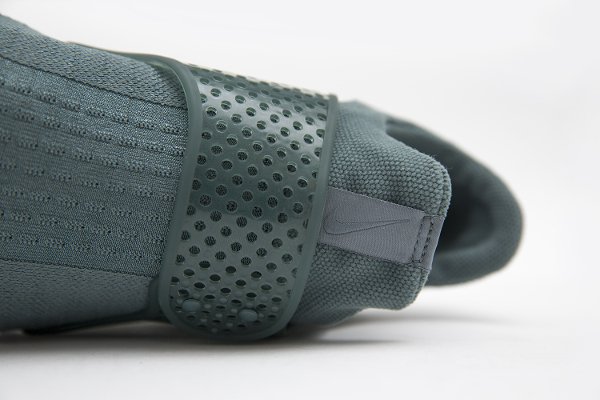chaussure Nike Sock Dart SE verte taches semelle (2)