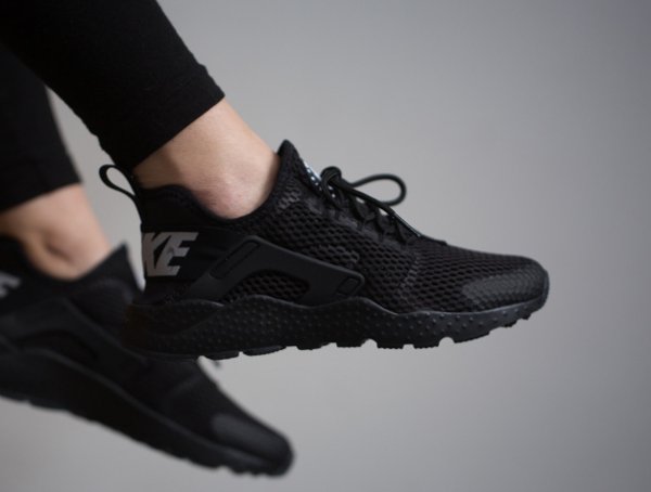 chaussure Nike Wmns Air Huarache Ultra Breathe Run BR Black (femme) (1)