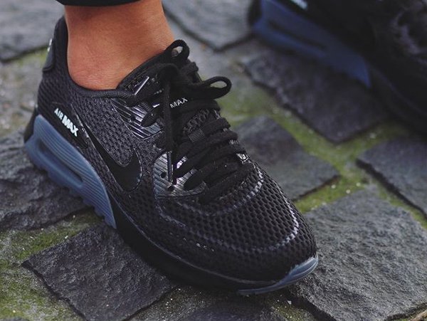 chaussure Nike Wmns Air Max 90 Ultra Breathe Black