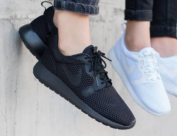 chaussure Nike Wmns Roshe One Hyper BR Black