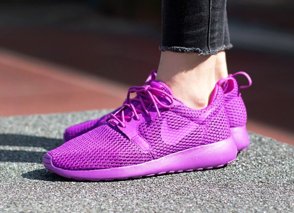 chaussure Nike Wmns Roshe One Hyper BR Ultra Violet (1)