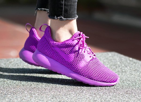 chaussure Nike Wmns Roshe One Hyper BR Ultra Violet