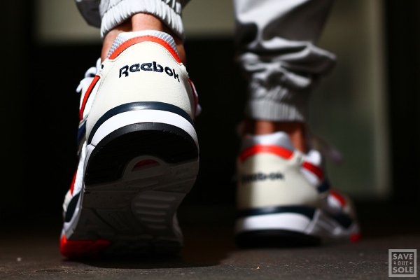 chaussure Reebok Bolton Vintage Chalk White Atomic Red (2)