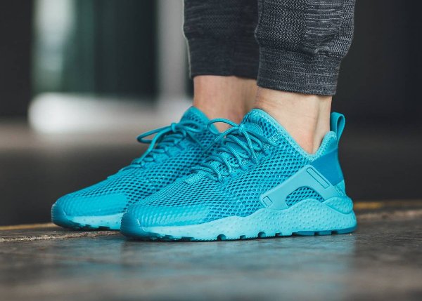 chaussure chaussure Nike Wmns Air Huarache Ultra Breathe Gamma Blue (1)