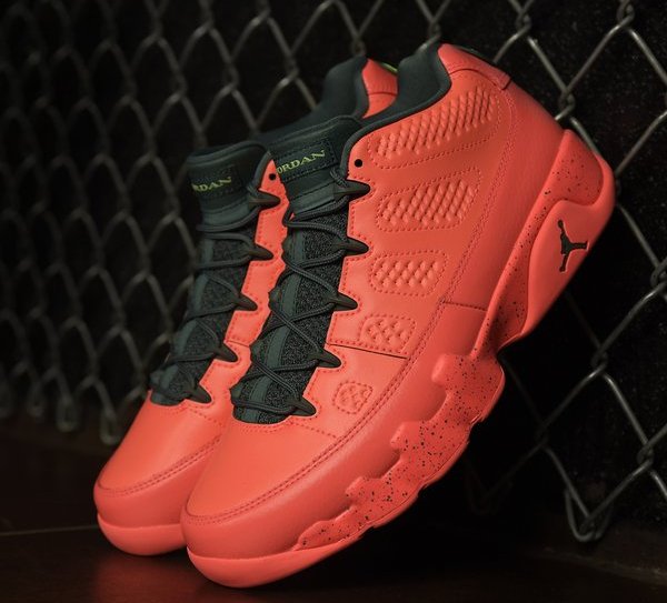 Basket Air Jordan 9 Retro Basse Bright Mango pas cher (1)