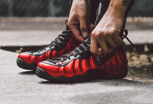 Basket Nike Air Foamposite Pro University Red 1 600x409