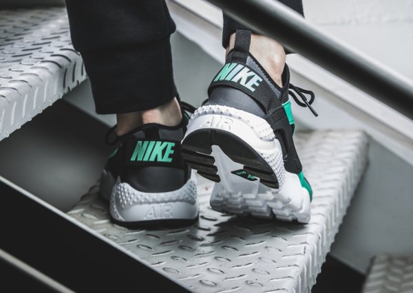 Basket Nike Air Huarache Run Ultra Menta (2)