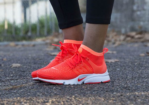 Basket Nike Wmns Air Presto Ultra Flyknit Mango Crimson (femme)