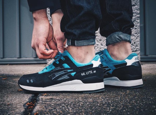 Basket Solebox x Asics Gel Lyte 3 Blue Carpenter Bee (2)