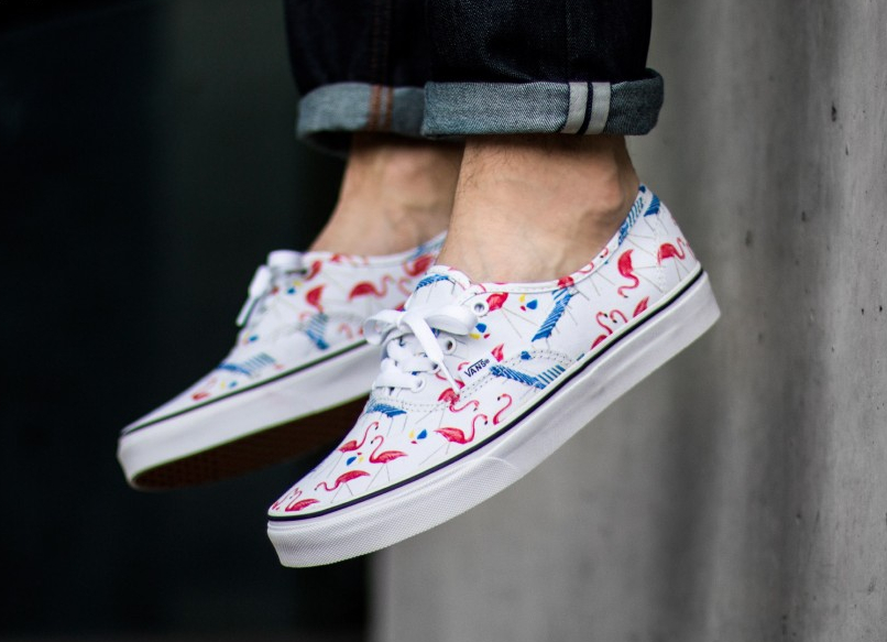 Vans pool vibes clearance flamingo