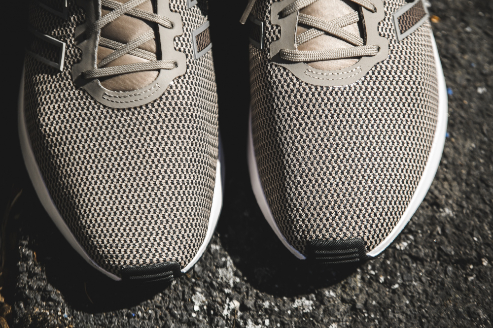Chaussure Adidas ZX Flux ADV en mesh beige (homme) (3)