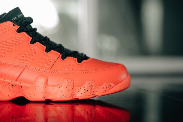 Chaussure Air Jordan 9 Retro Low 'Bright Mango' (3)