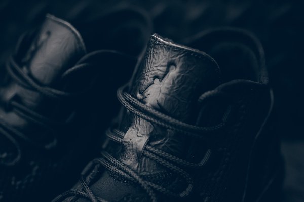 Chaussure Air Jordan Reveal Premium noire (5)