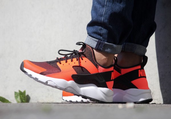 Chaussure Nike Air Huarache Run Ultra Black Total Crimson (2)