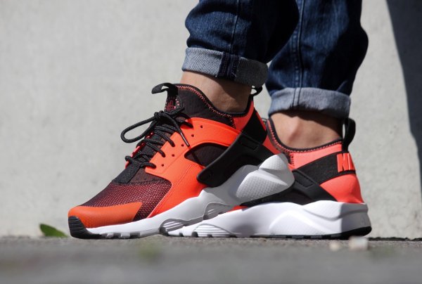 Chaussure Nike Air Huarache Run Ultra Black Total Crimson (3)